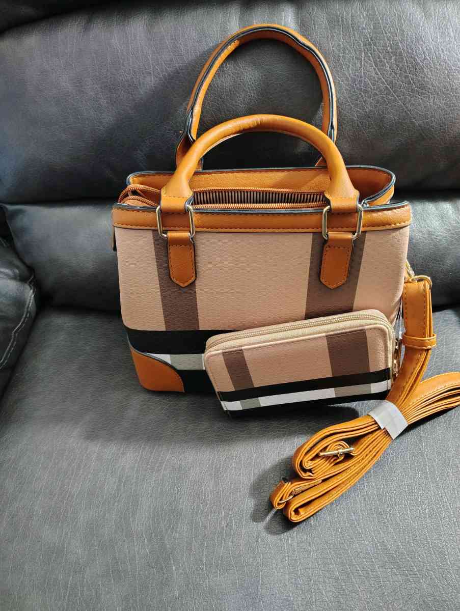 Multicolor crossbody purse