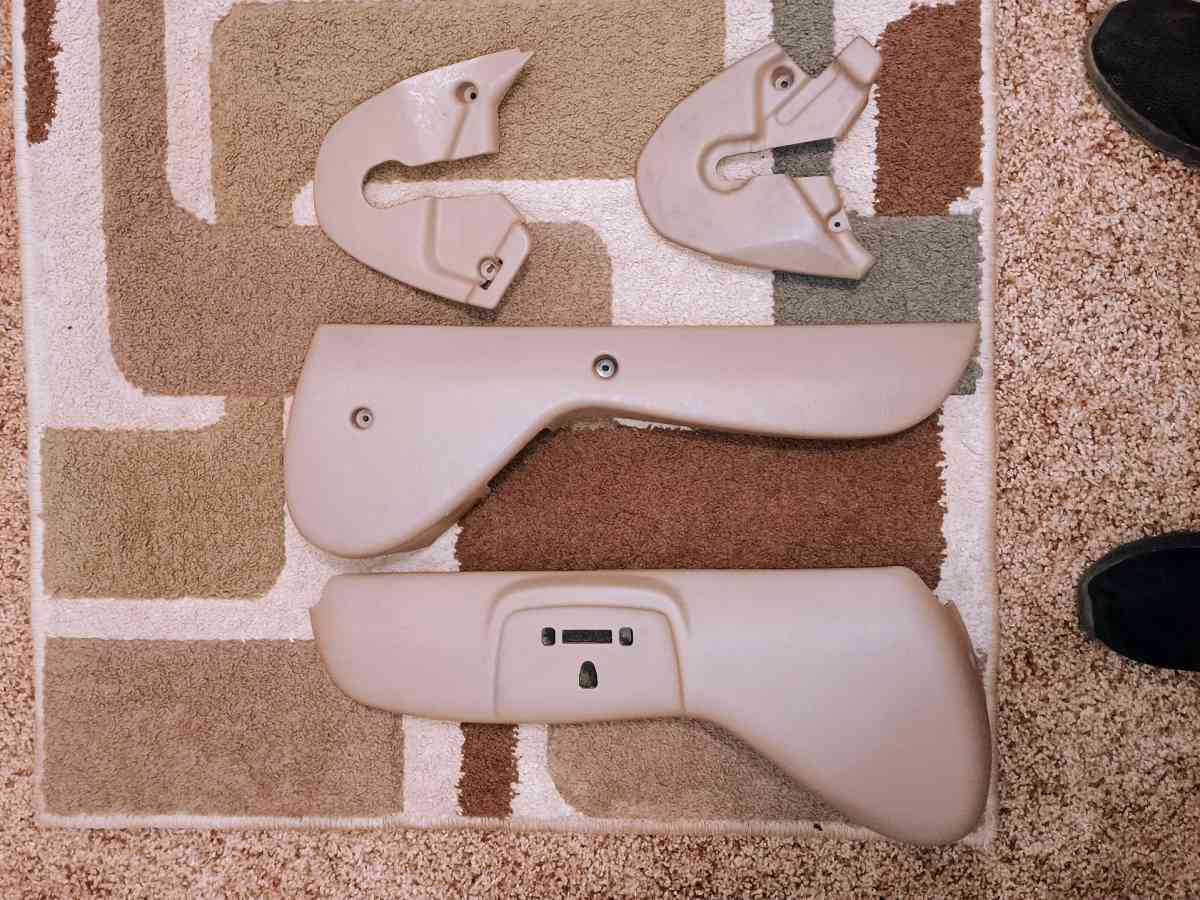 4 runner seat track passenger side