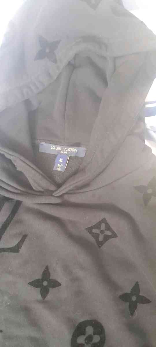 louis vuitton hoodie XL