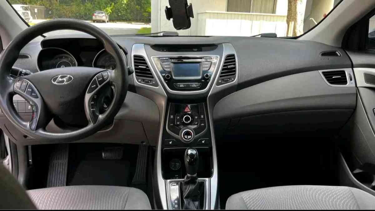 HYUNDAI ELANTRA 2014