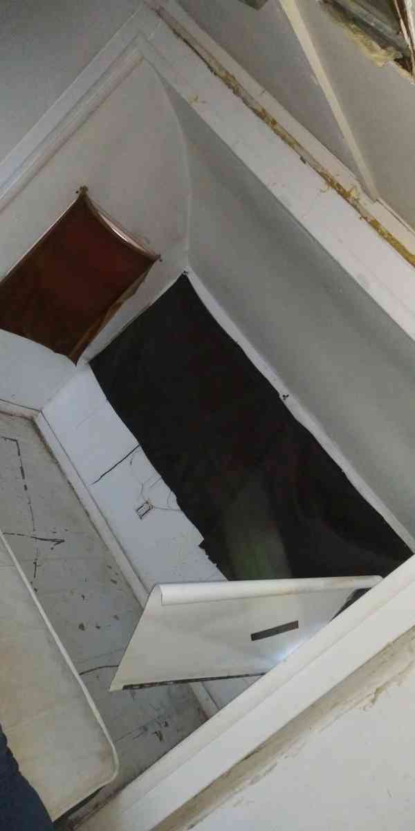 Traveleze Pop Out Trailer