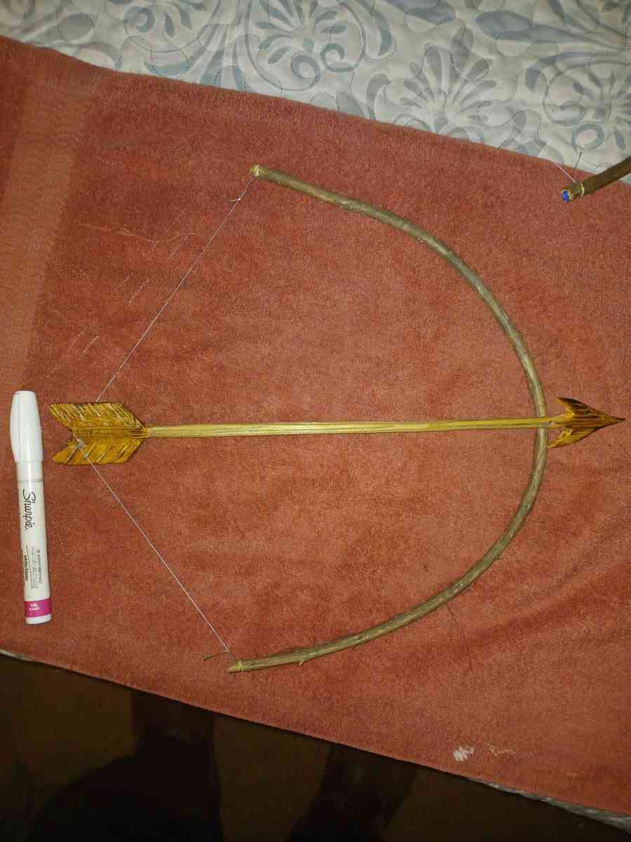 hand carved bow n arrows for display