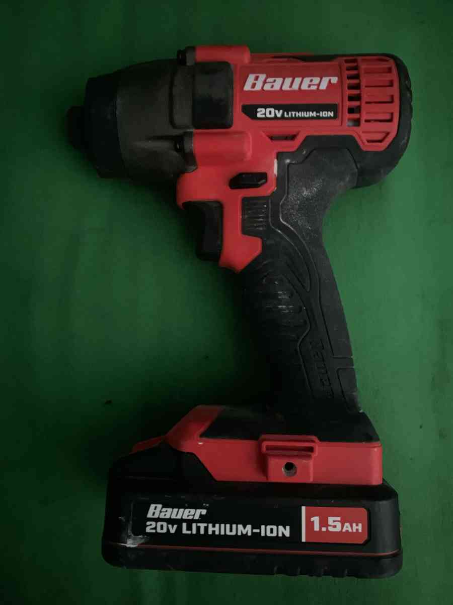 Bauer drill and driver