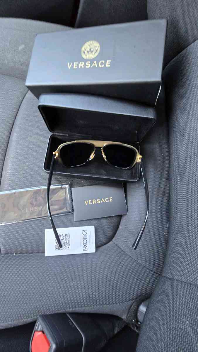 VERSACE BRAND NEW