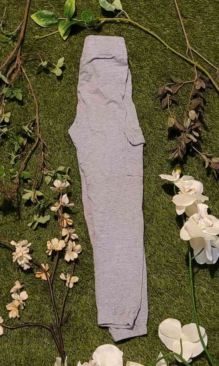 Girls Grey Cargo Joggers - Baltimore, Maryland - FleaMarketBay