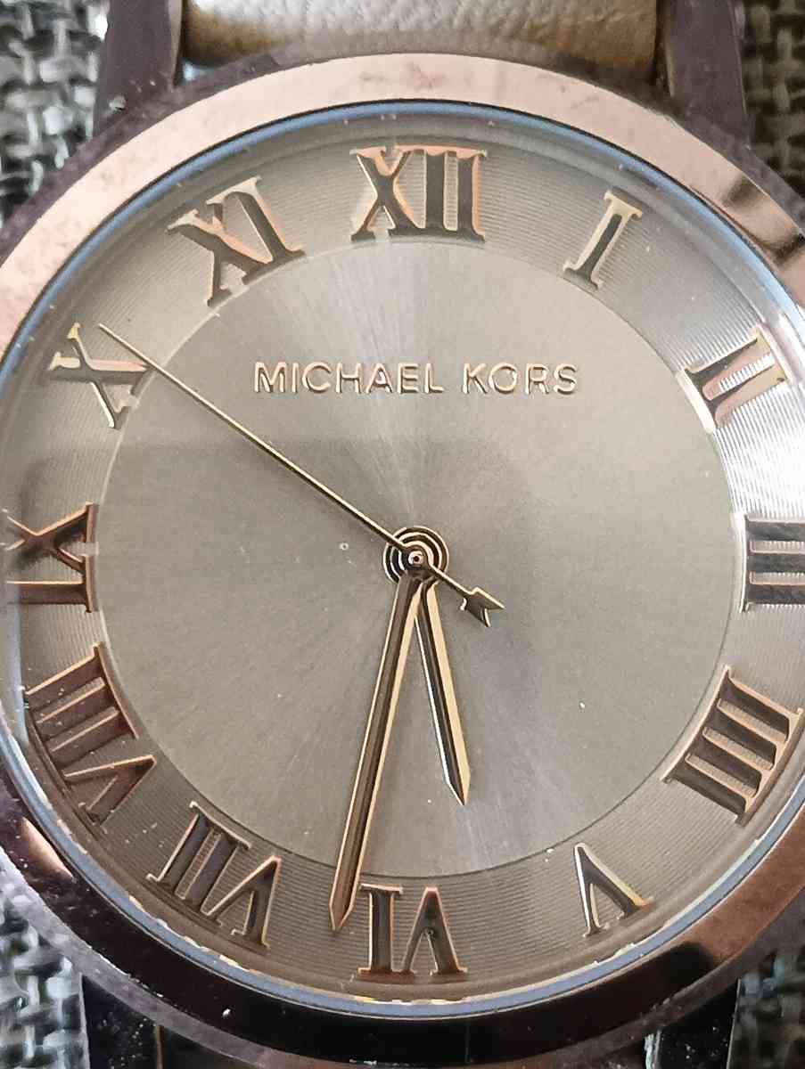 MICHAEL KORS Womens Norie Sable IP Latte Beige Leather Rose