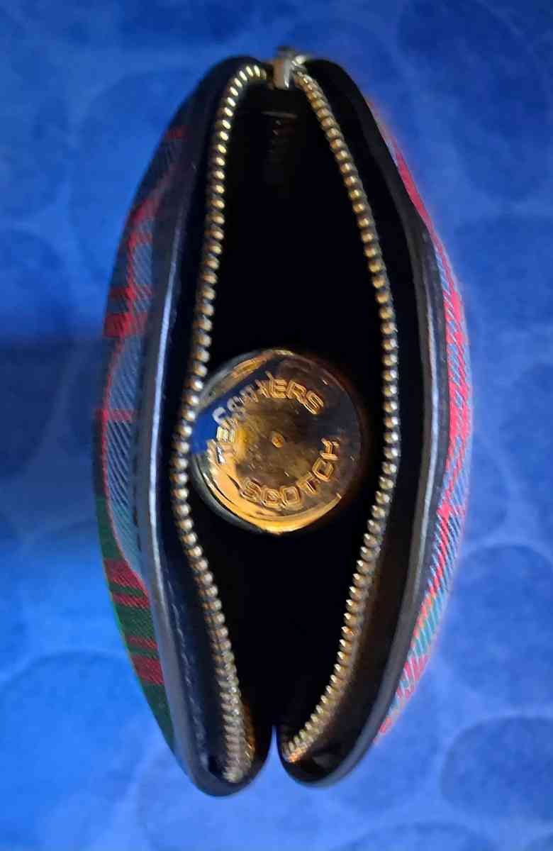 TEACHERS SCOTCH LIQUOR TARTAN BAG WITH GLASS SCOTCH BOTTLE - Elysburg, Pennsylvania - FleaMarketBay