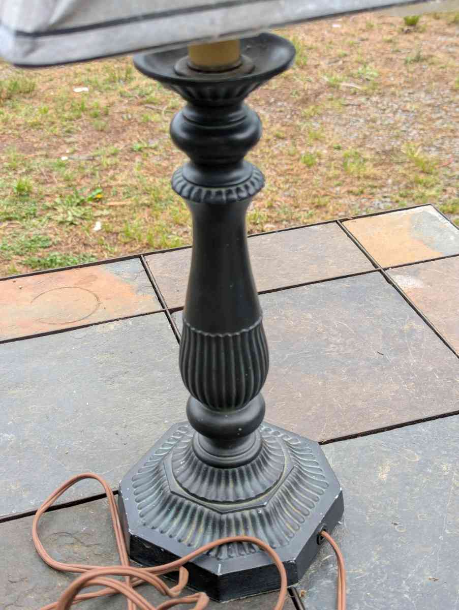 Small Table Lamp - Monroe, North Carolina - FleaMarketBay