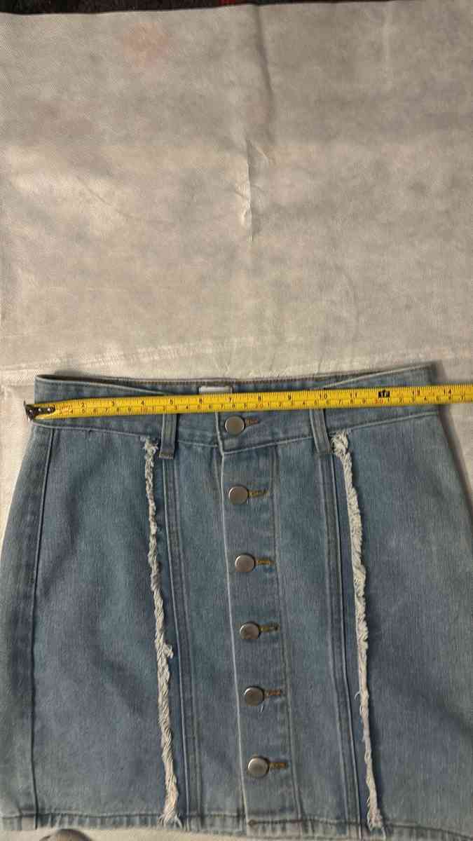 Princess Polly Mariya Fray Denim Mini Skirt Size 2 Blue Conc