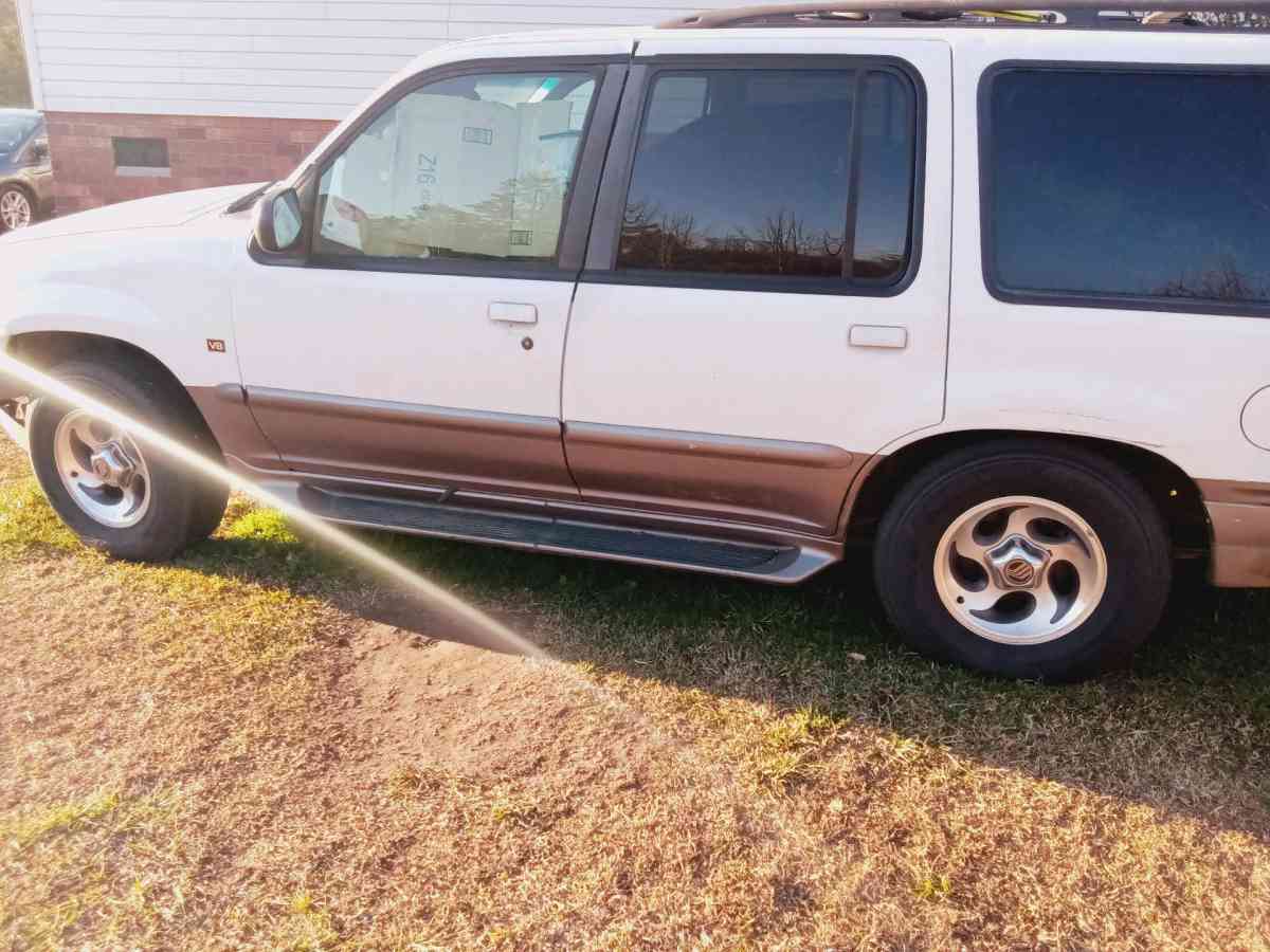 97 mercury mountaineer v8 - Gastonia, North Carolina - FleaMarketBay