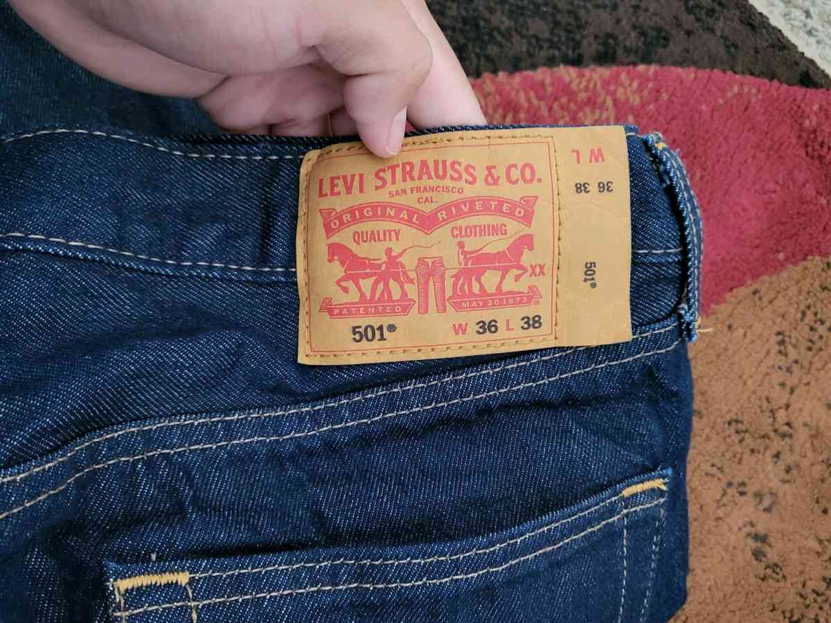 Baggy Pants - Everett, Washington - FleaMarketBay