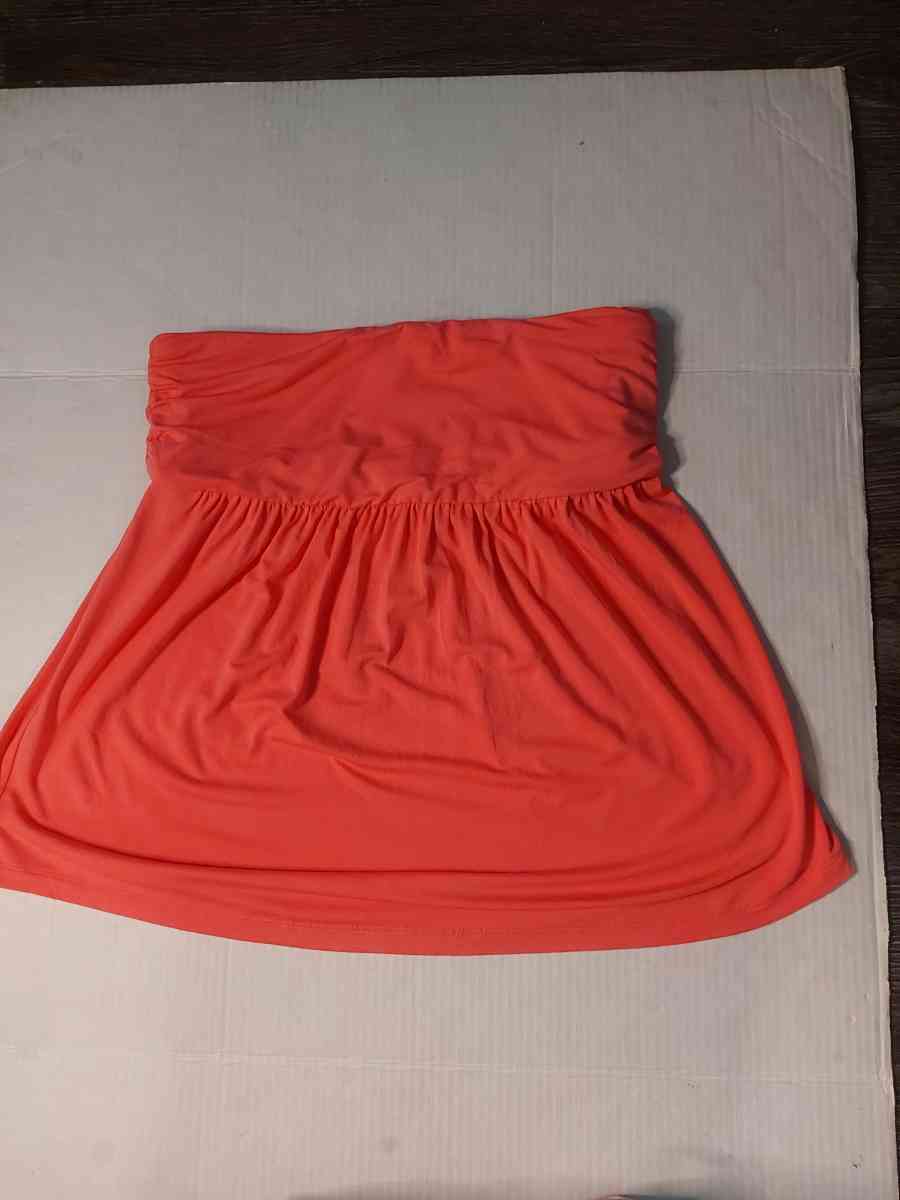 NY  CO New York and Company Pink Flowy Strapless Top Size M