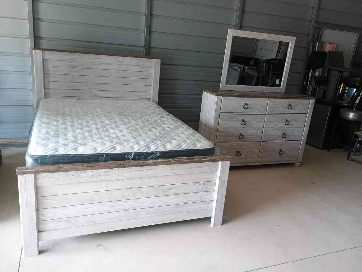 Ashley furniture Queen size bedroom set