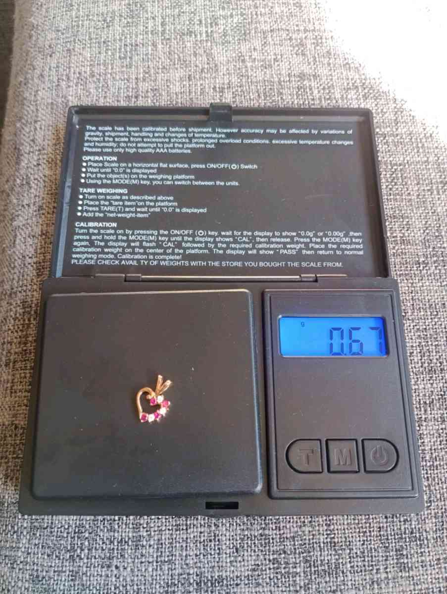 10k Yellow Gold  CZ Heart Pendant Charm