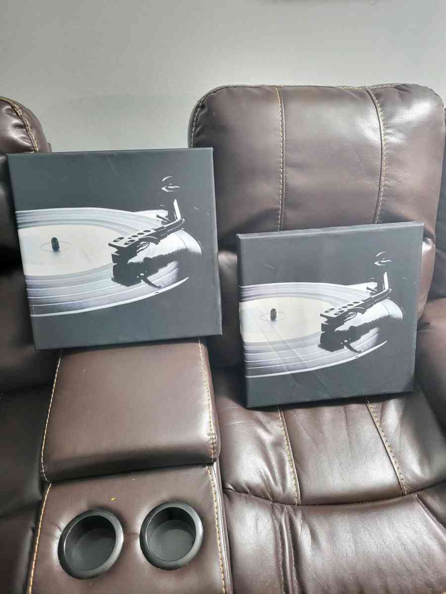 2 Art Deco Bluetooth Speakers - Irvington, New Jersey - FleaMarketBay