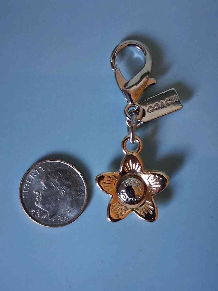 COACH FLOWER BAG CHARM KEYCHAIN OR ZIPPER PULL - Elysburg, Pennsylvania - FleaMarketBay