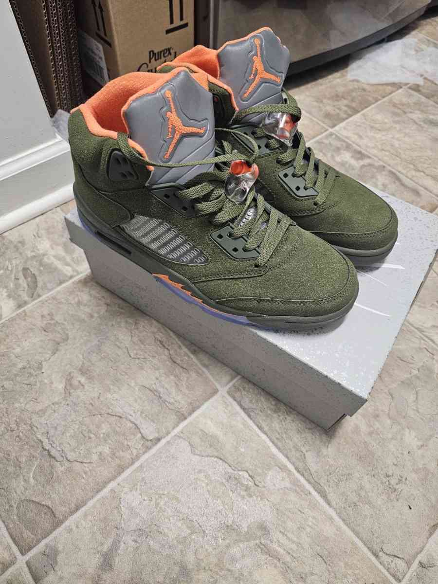 Jordan retro five olive size 10 men