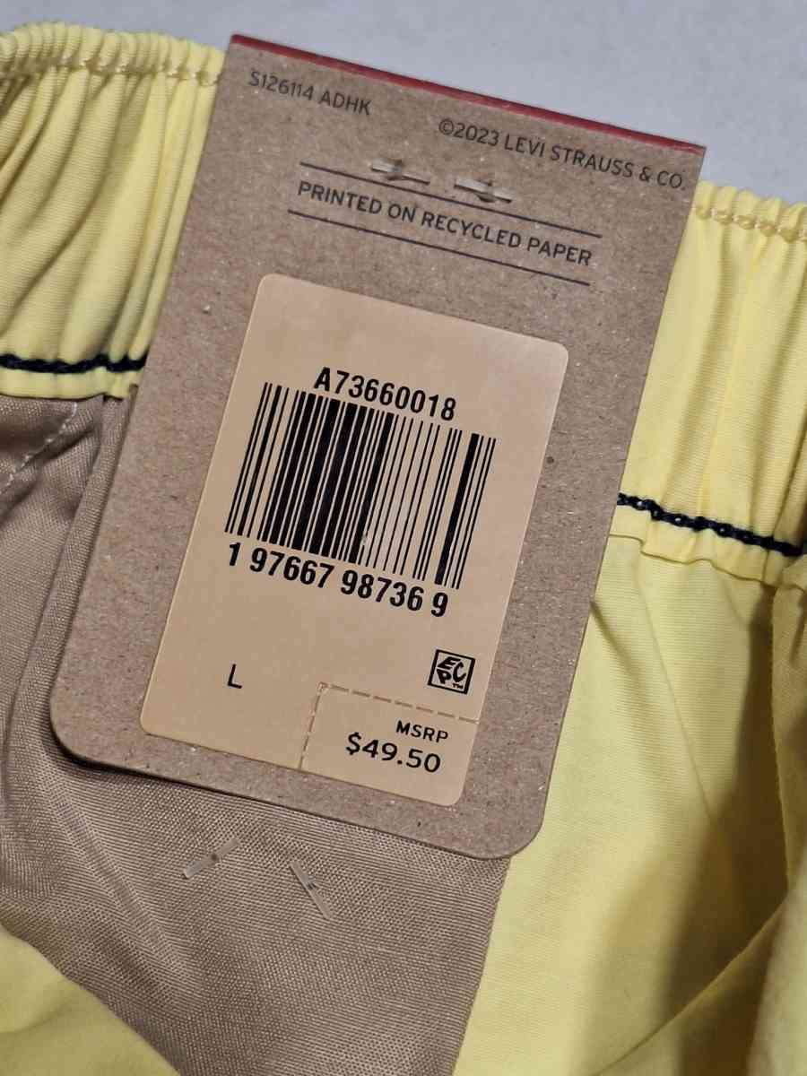 Levis MOOD YELLOW Mens XX Chino Easy 6 Shorts Size L - Laredo, Texas - FleaMarketBay