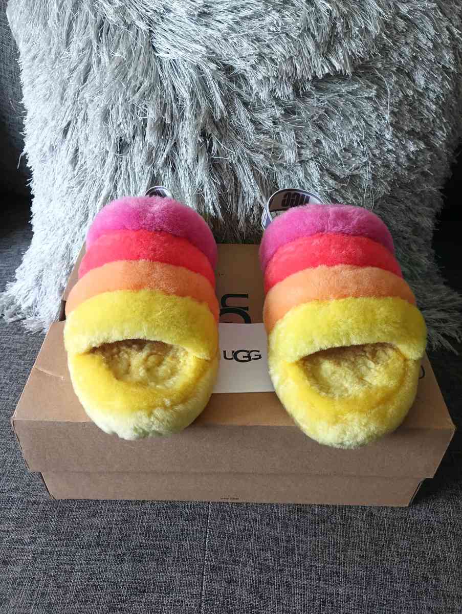 UGG Fluff Yeah Slide Kids Yellow Rainbow size 6 for women