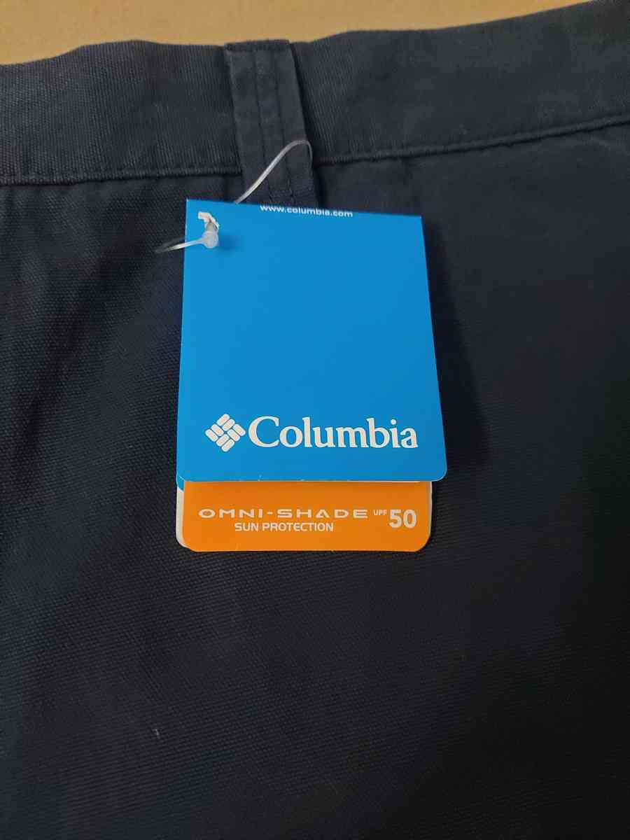 NWT Columbia Omni Shade Shorts NWT Size 42