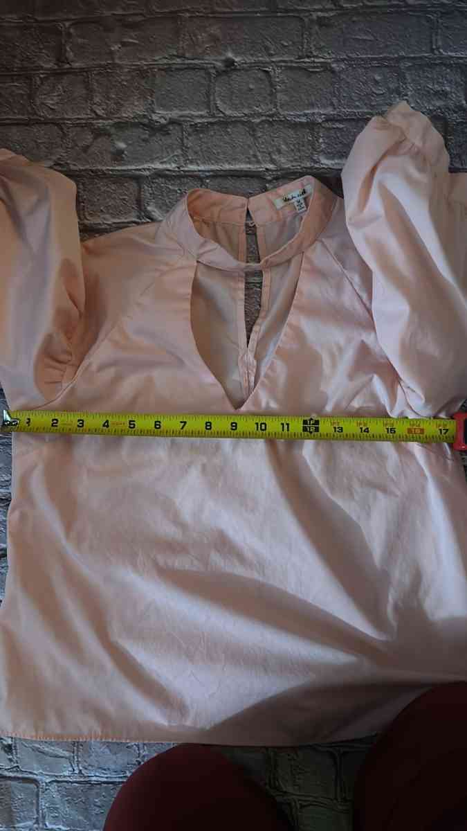 Bleuh Ciel Cowl Balloon Sleeve Choker V Line Peach Blouse M