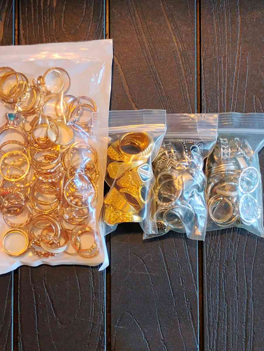 Womens vintage ring sets 3gold plated bracelets earrings - Omaha, Nebraska - FleaMarketBay