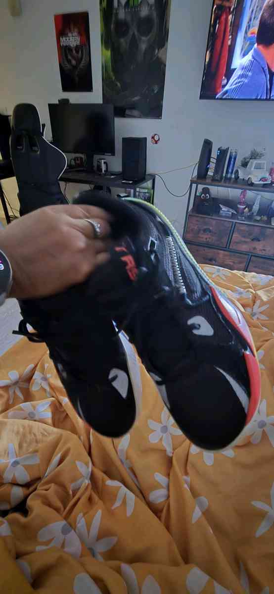 Puma sneakers - Orlando, Florida - FleaMarketBay