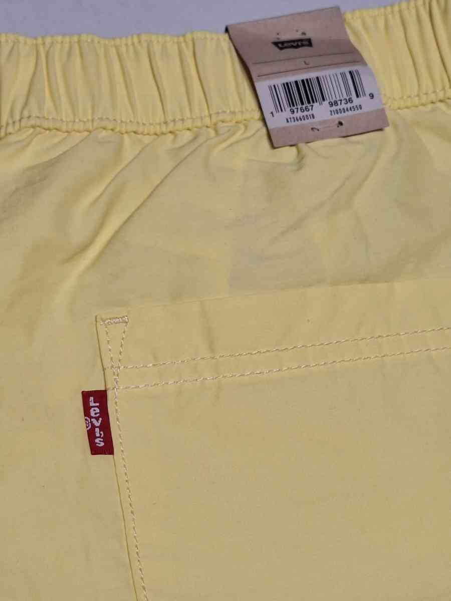 Levis MOOD YELLOW Mens XX Chino Easy 6 Shorts Size L - Laredo, Texas - FleaMarketBay