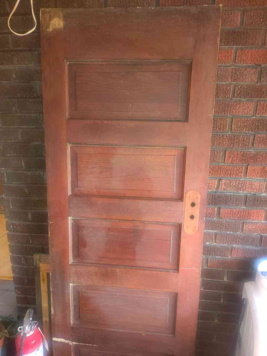 FIVE PANEL ANTIQUE WOODEN DOOR