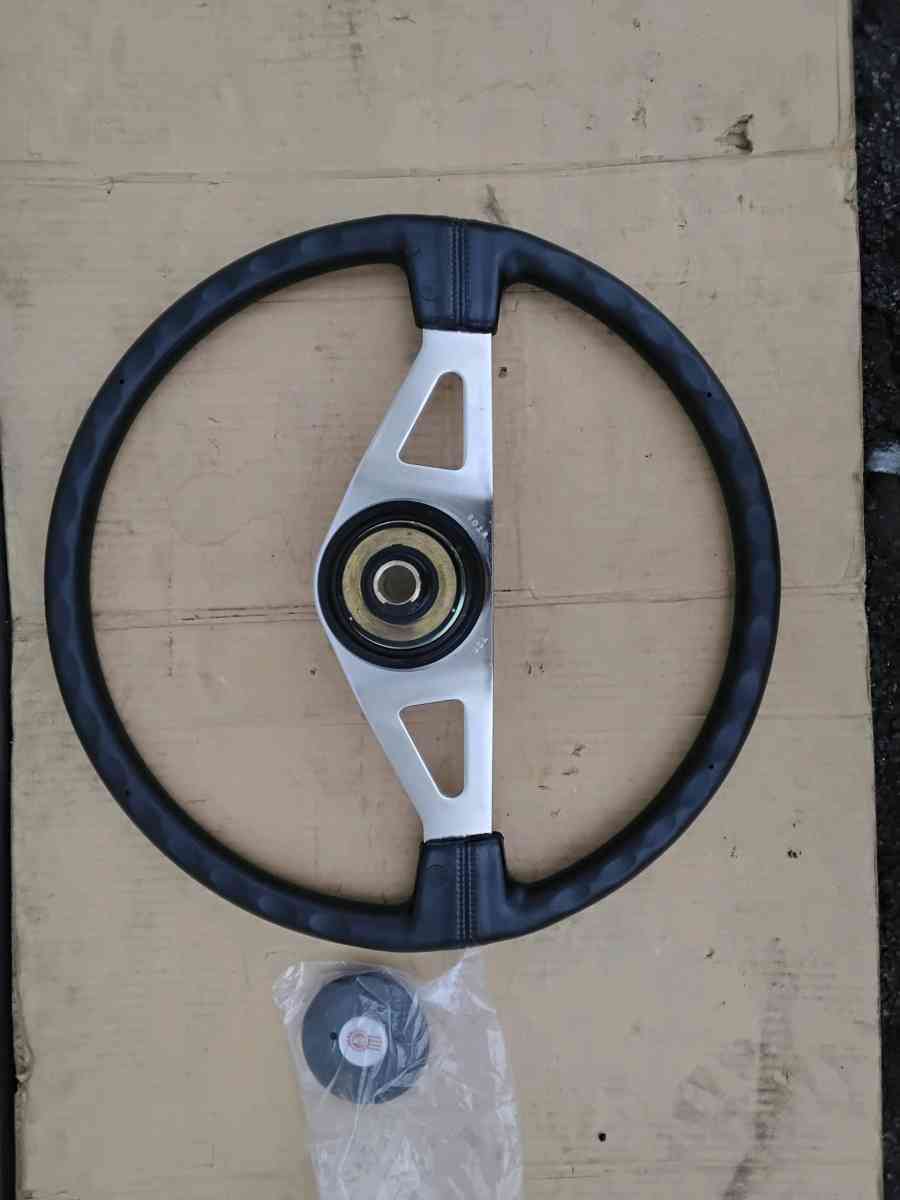 Brand New Kenworth Truck Steering Wheel and Horn Cap OEM