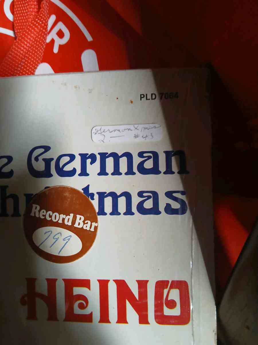 VINYL RECORDS WHOLE BOX OF EM