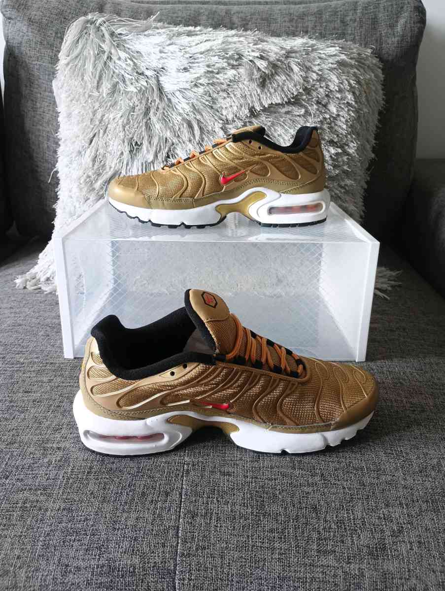 Nike Air Max Plus TN BG Metallic Gold Red Reflective Sz 65y