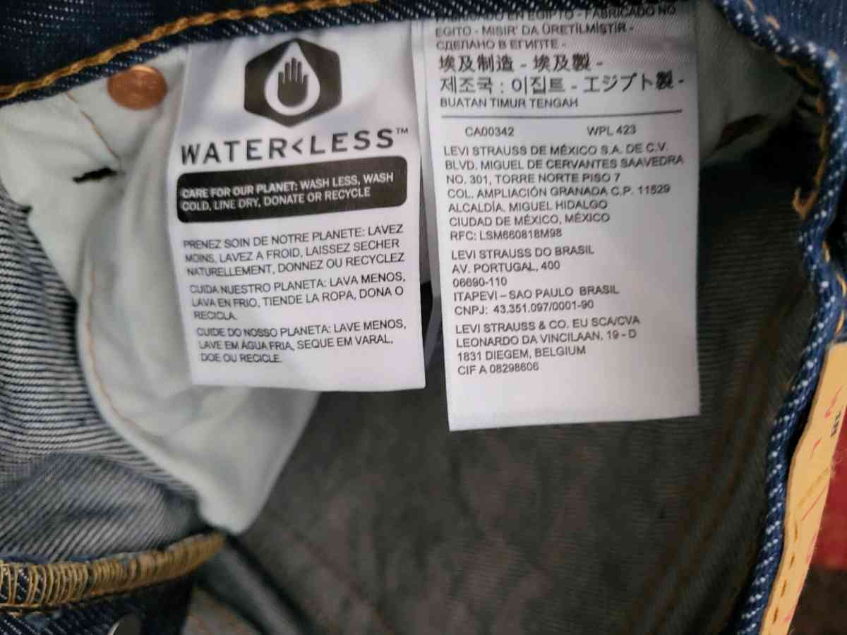 Baggy Pants - Everett, Washington - FleaMarketBay