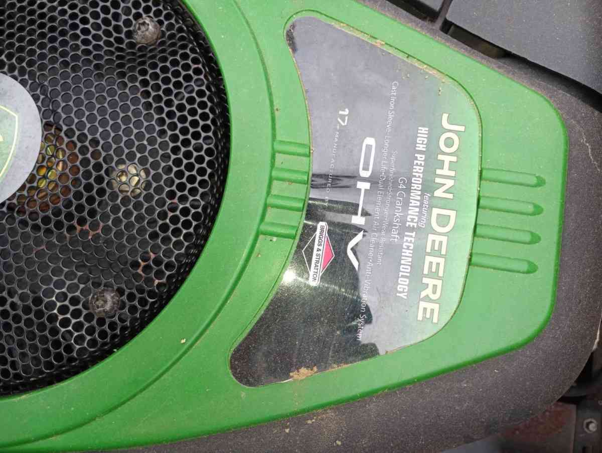 John Deere lawn tractor