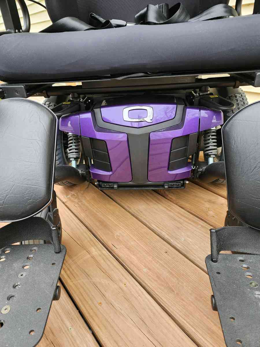 Quantum power chair - Muskego, Wisconsin - FleaMarketBay