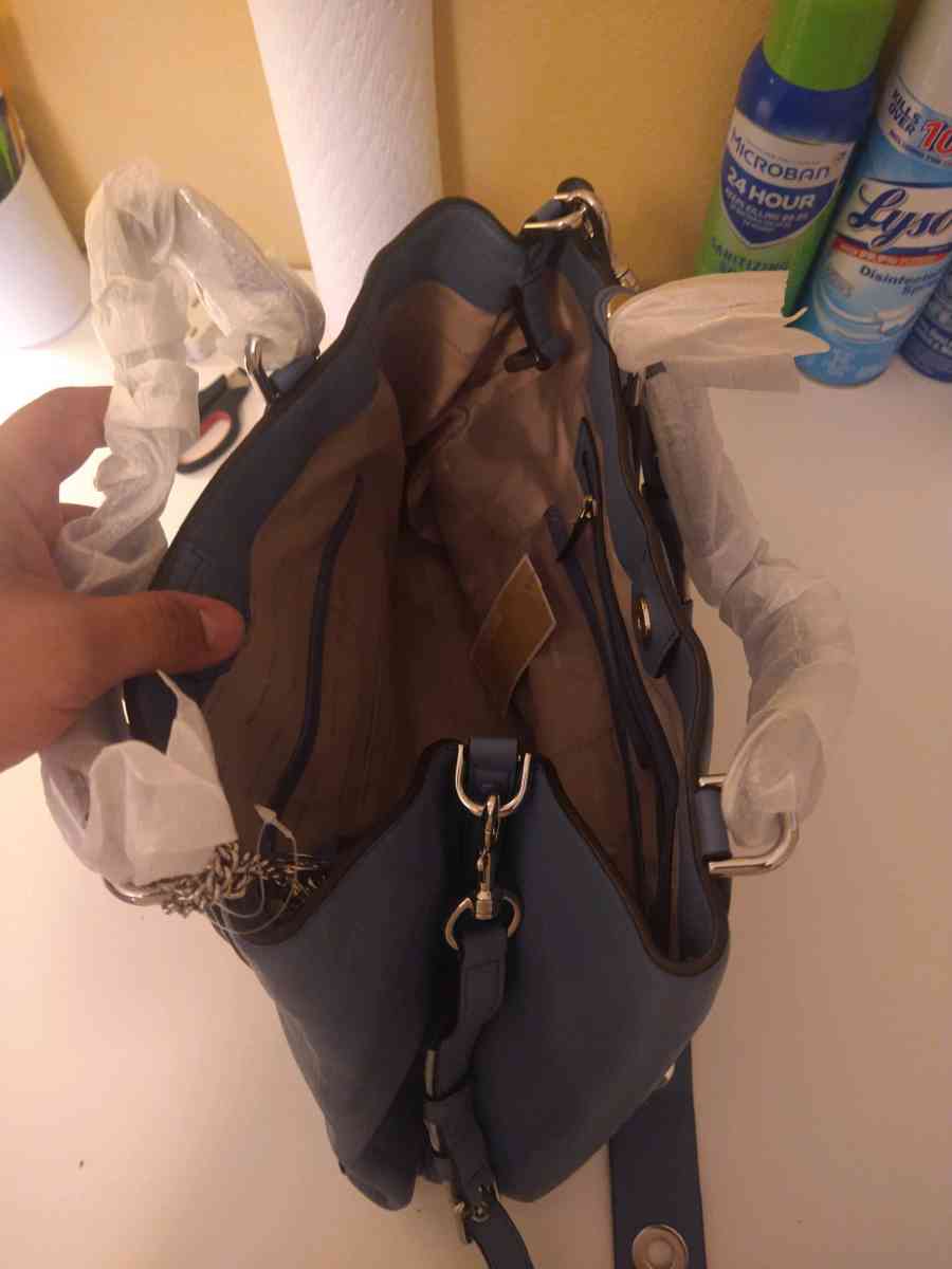 michael kors purses - Houston, Texas - FleaMarketBay