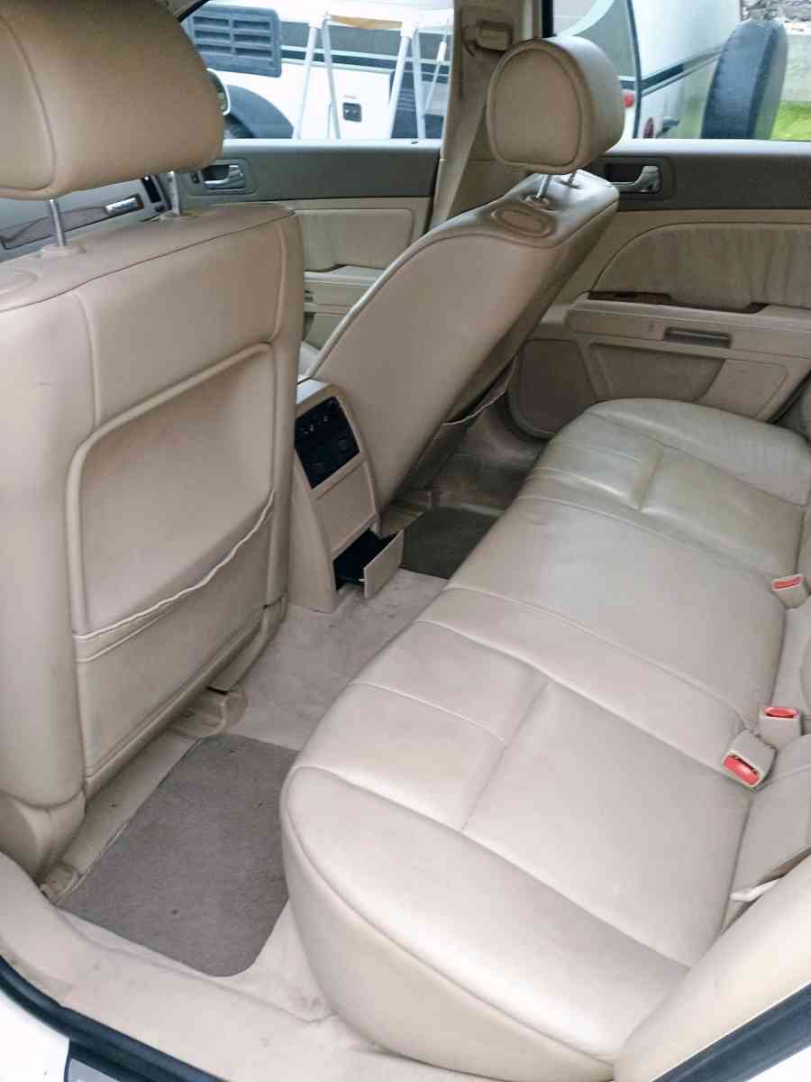2005 STS V8 LUXURY SPORTS SEDAN CADILLAC - Ogden, Utah - FleaMarketBay