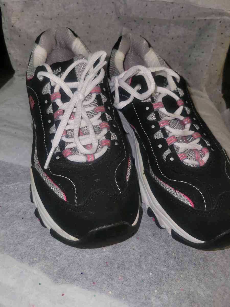 Sketchers Pink and Black