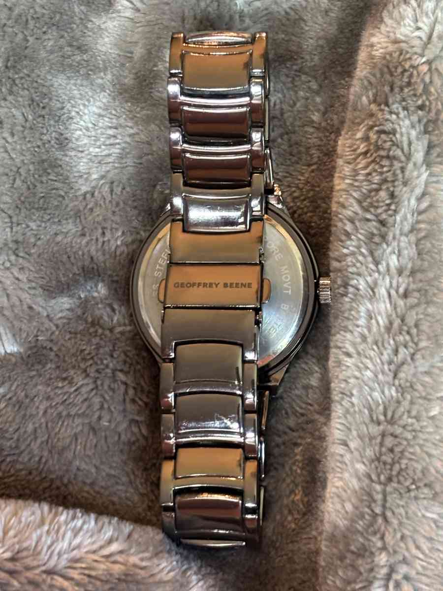 Geoffrey Beene Watch