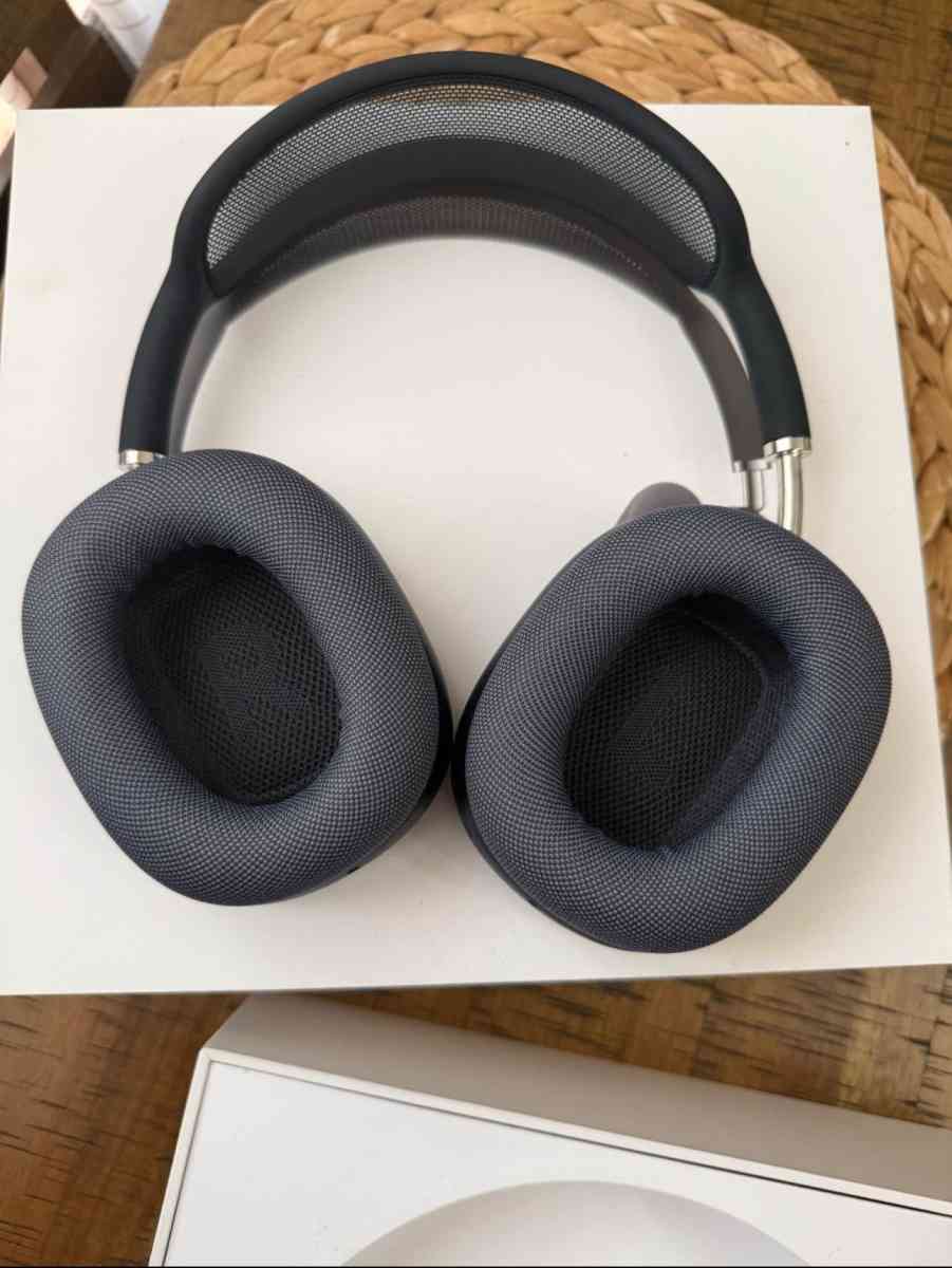 AirPod max