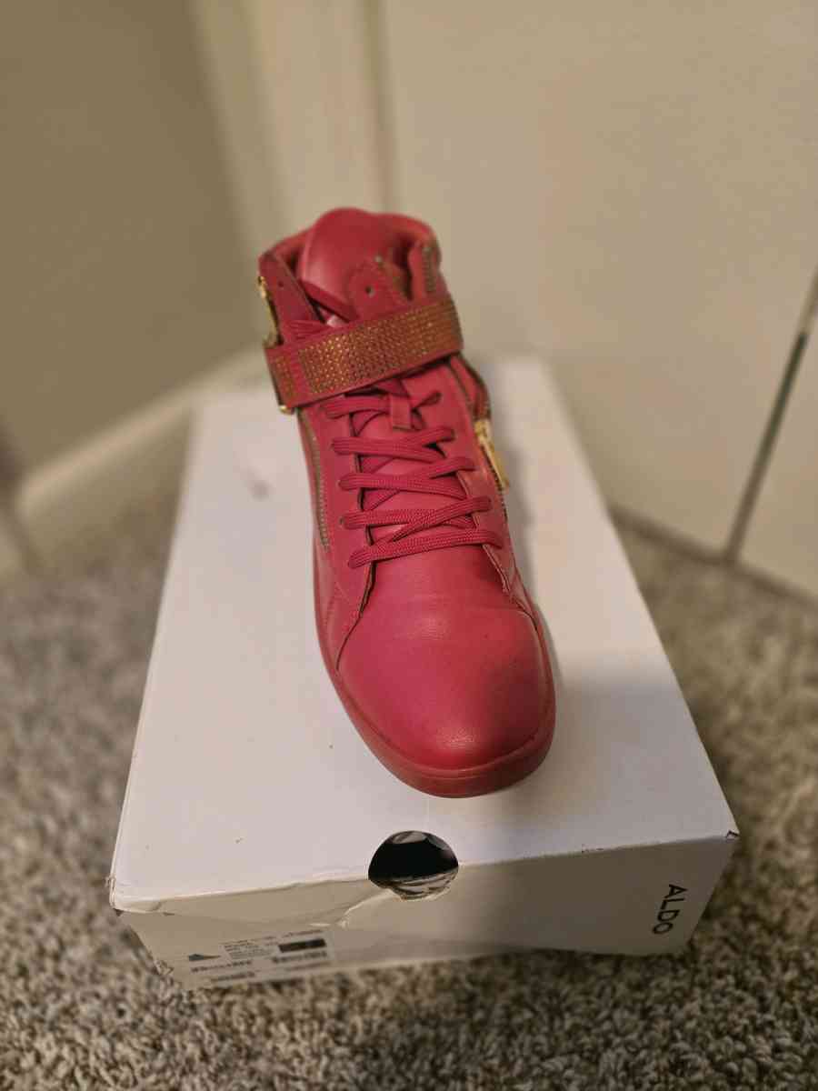 Red Aldo Mens Sneakers - Augusta, Georgia - FleaMarketBay