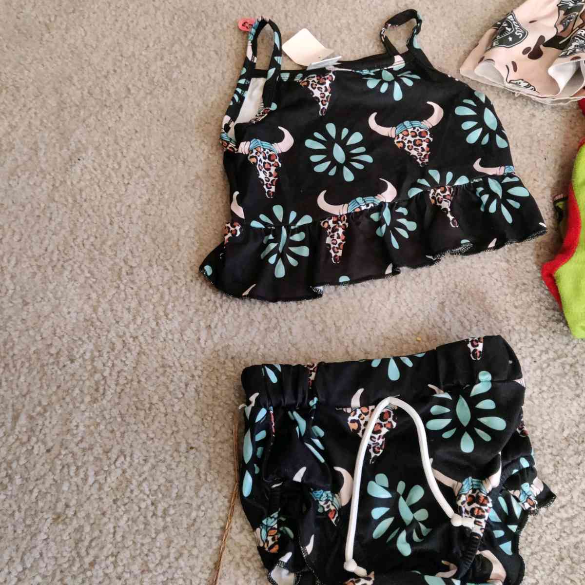 toddlers clothes girls and boys - Sacramento, California - FleaMarketBay