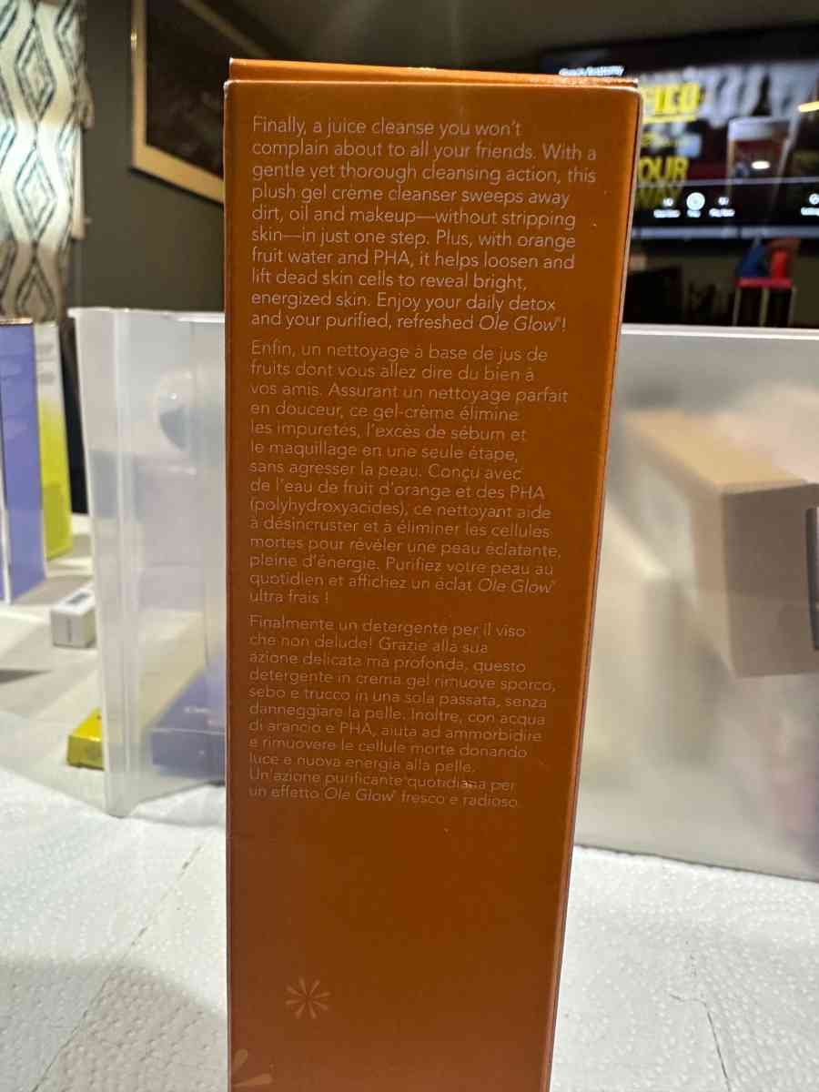 OLEHENRIKSEN Truth Juice Daily Cleanser