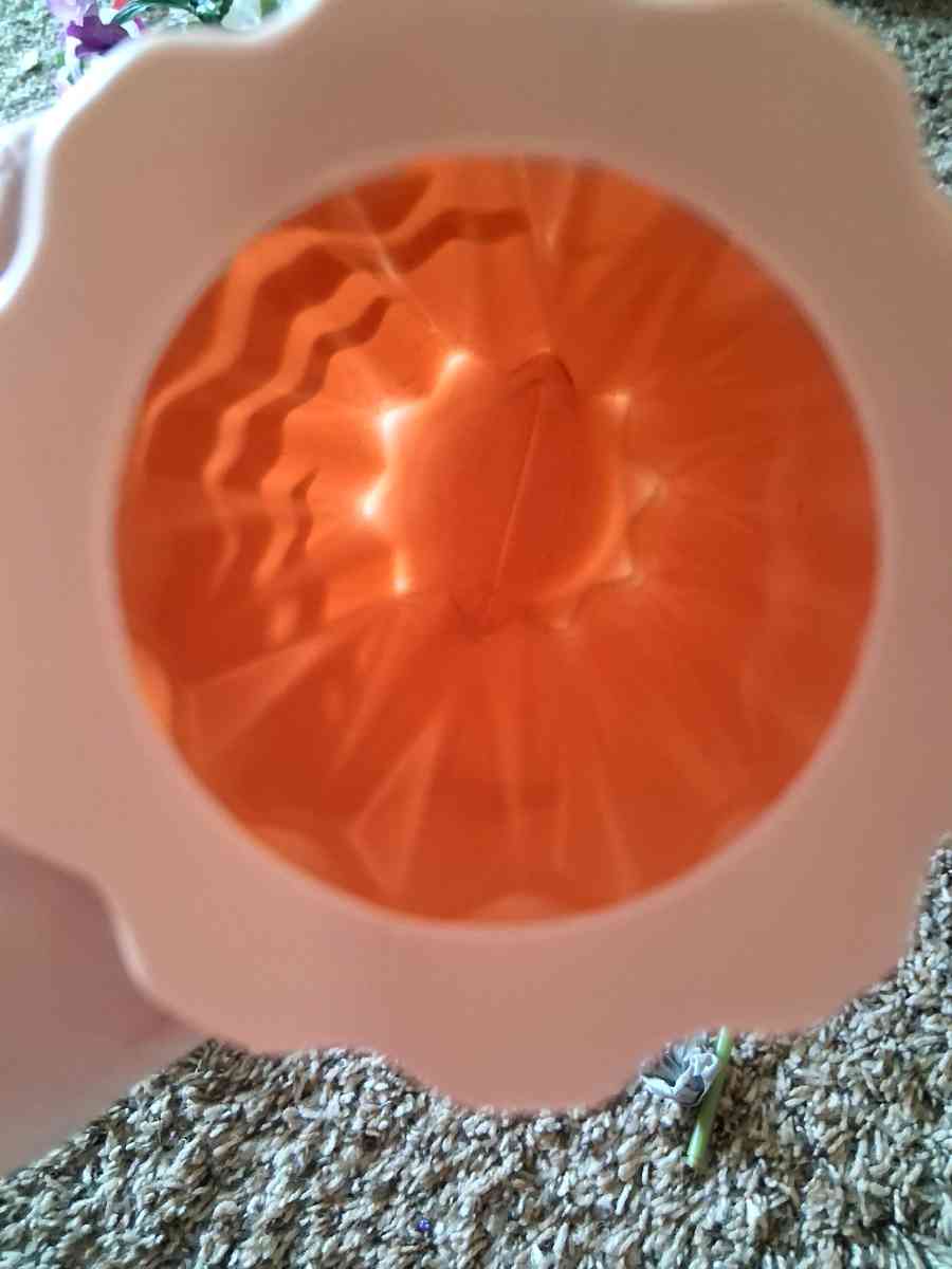 Pink vase with hearts