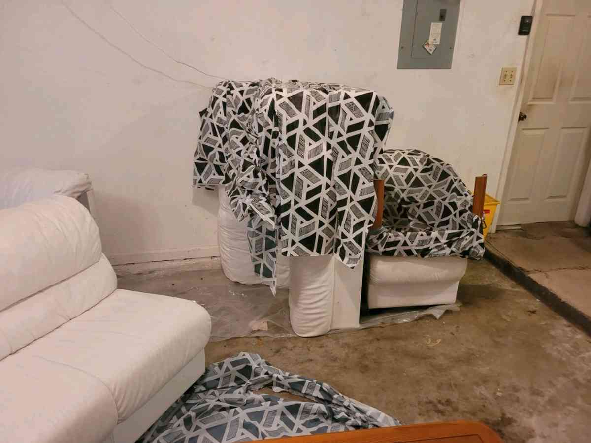 WHITE ITALIAN SECTIONAL SOFA