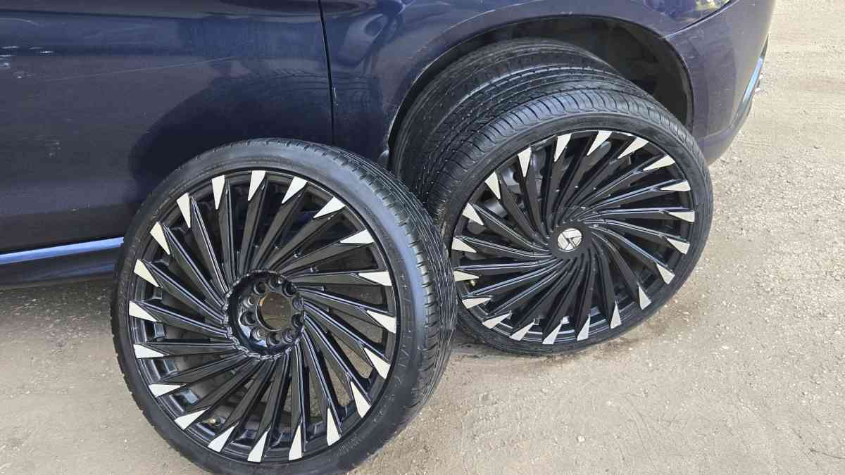 20 inch AZARA RIMS and tires