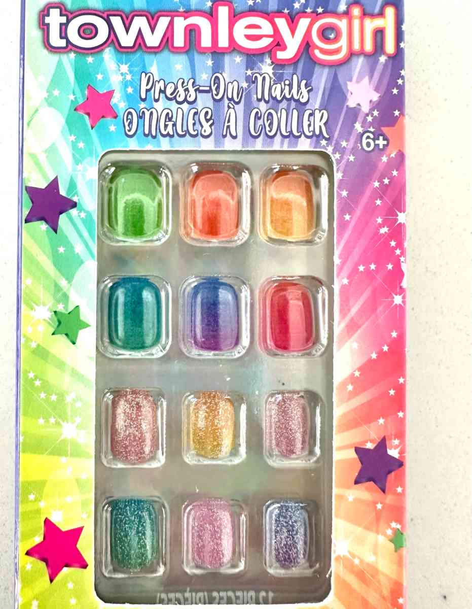 Townley Girl Bulk 44 Boxes Press On Nails Multicolor - Vero Beach, Florida - FleaMarketBay