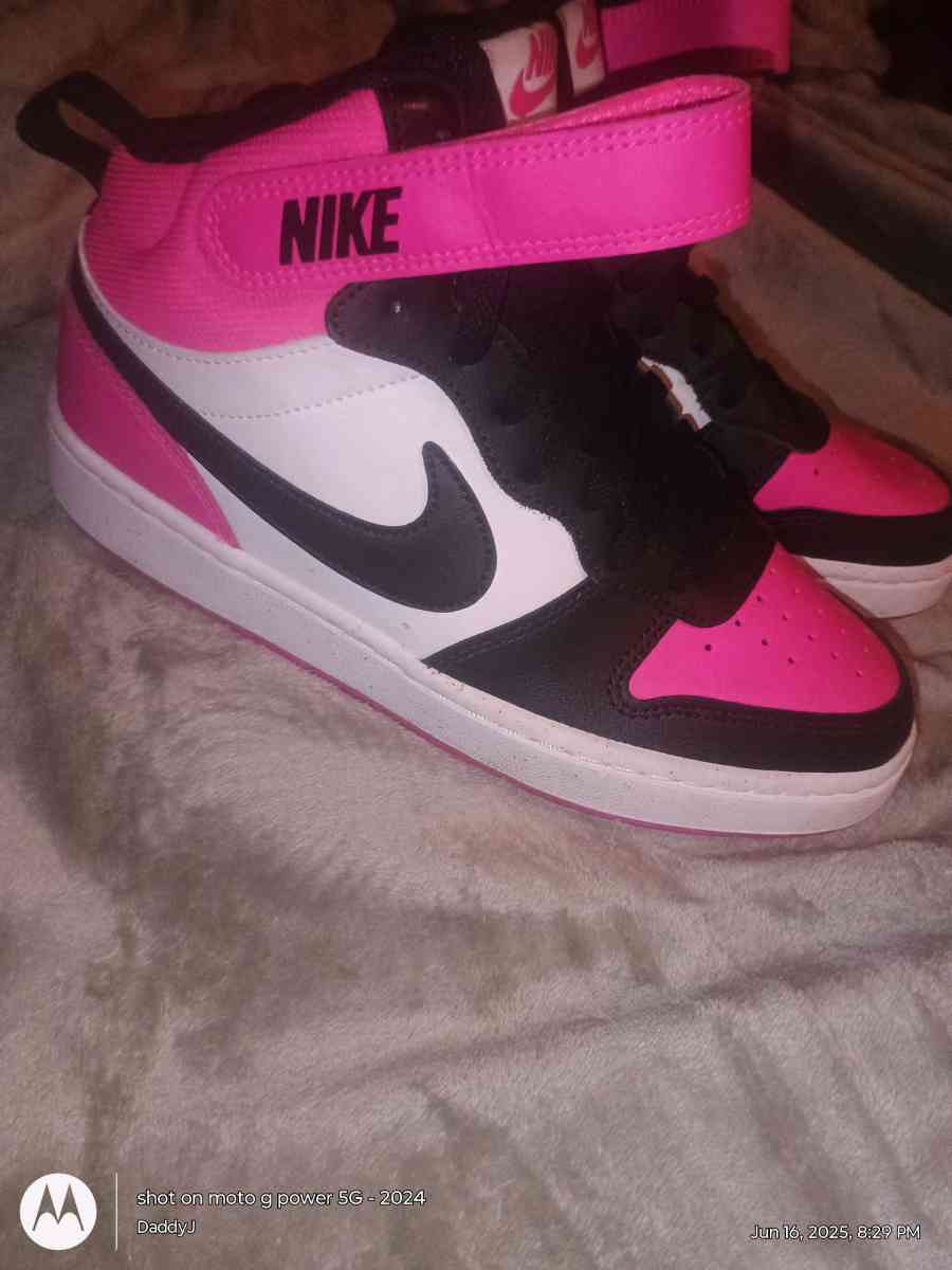 Womans Nike size five and a half