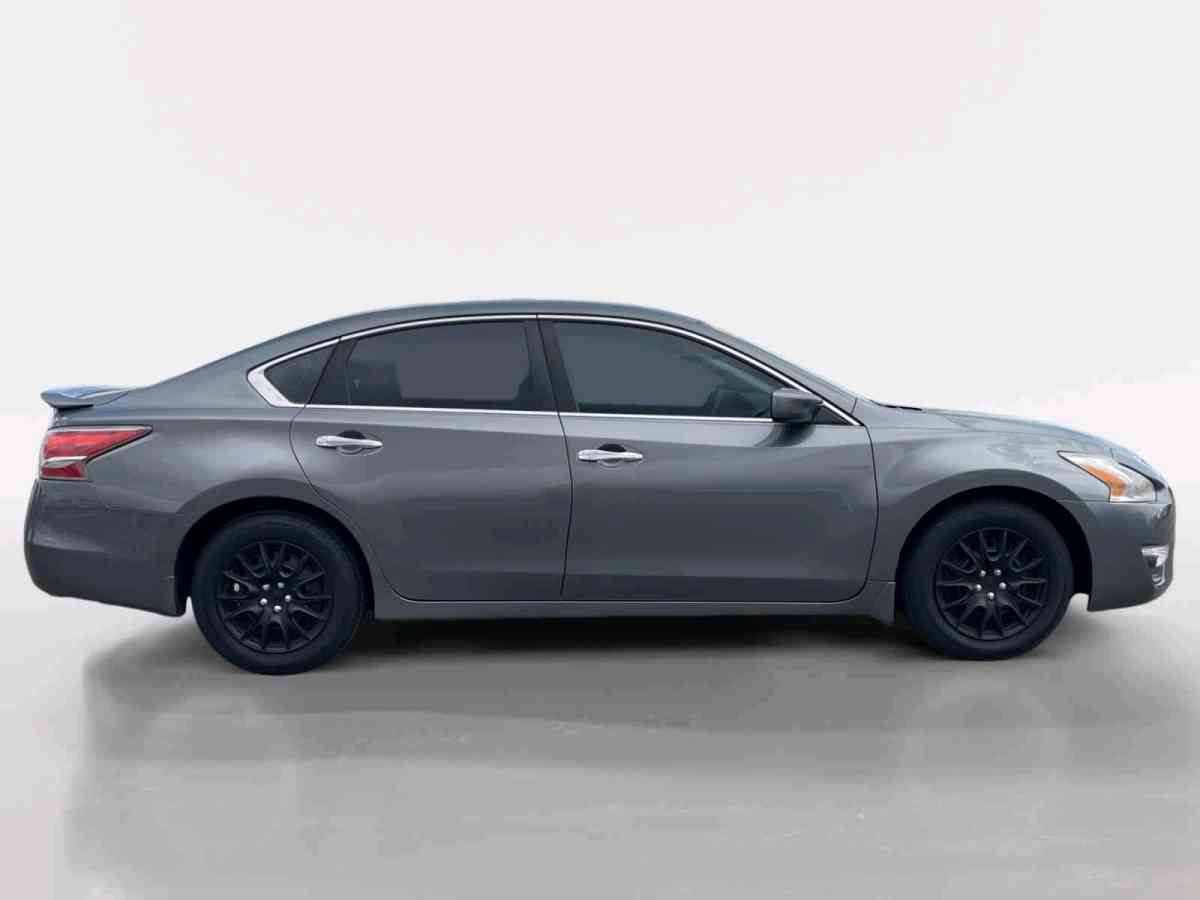 2015  Nissan Altima S
