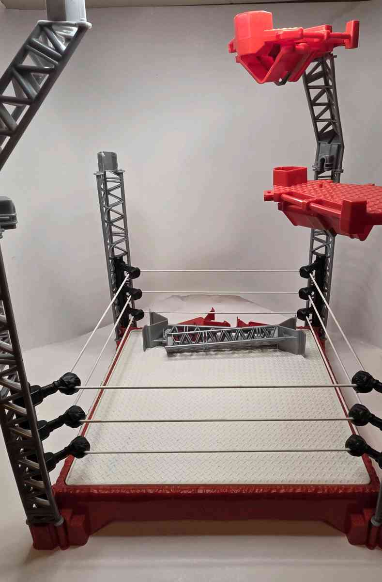 WWE Create Your Own Ring Playset  6 Superstar Figures